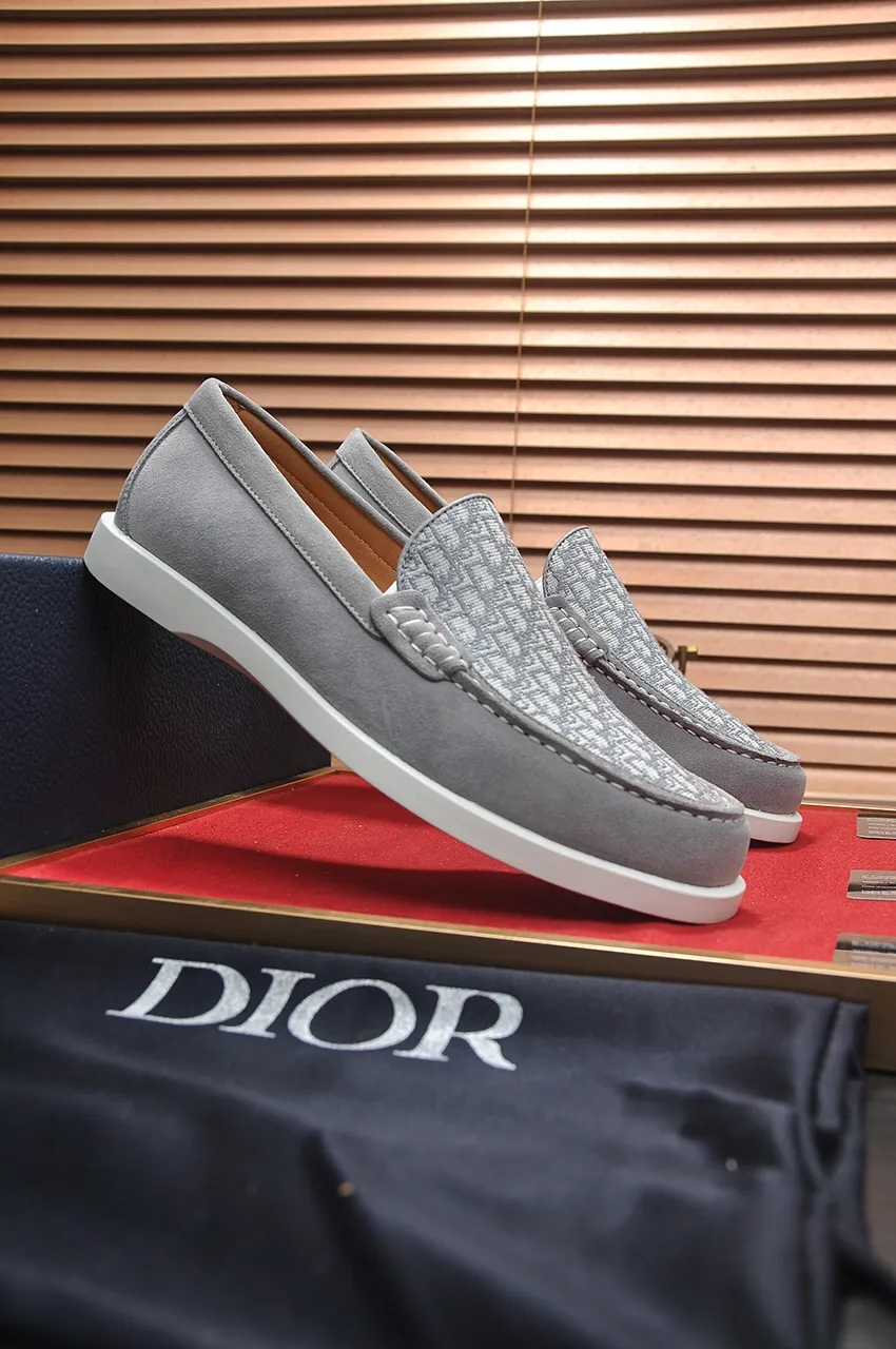 Men's shoes 💰520💶 [Dior] high-end goods Niuli original order quality Dior —🆘. Dior original order purchasing, high-end leather shoes, fabric: imported cowhide from Italy ➕ water-dyed cowhide/cowhide lining ➕ special original outsole, fine workmanship, real-life shooting 🎬 size: 38-45 (customized at 45)